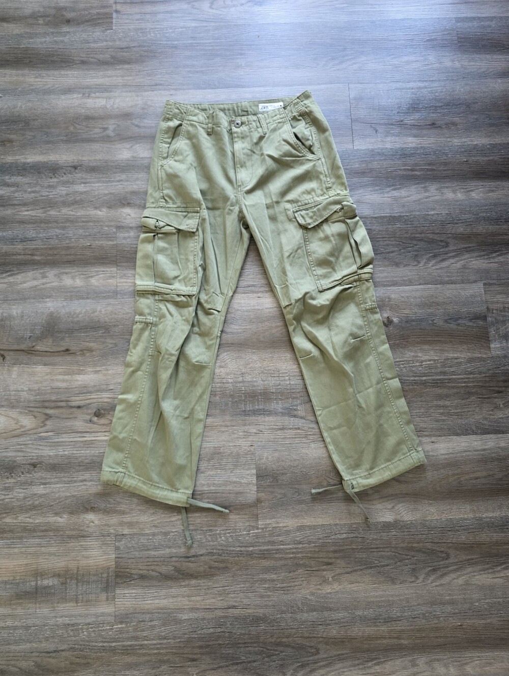 Zara Women's  Cargo Pants in Olive Green - Casual Utility Style Size 6